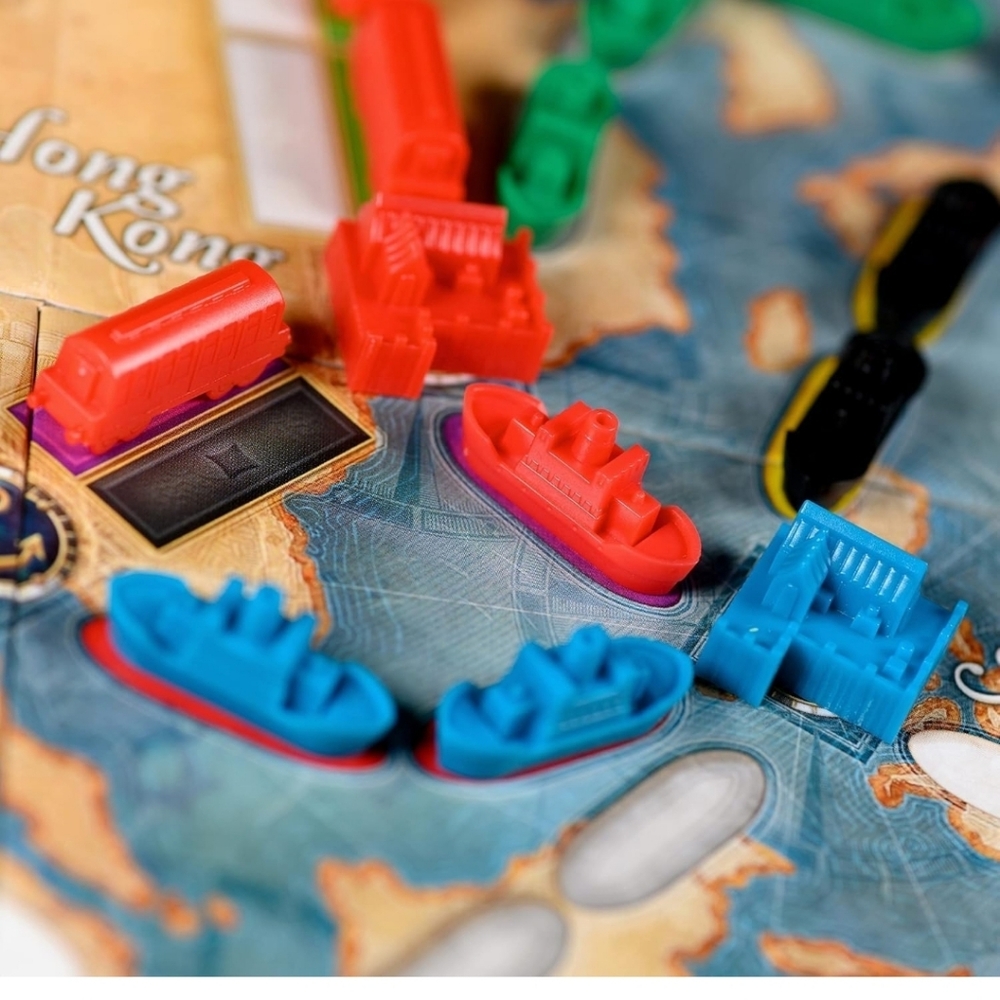 Ticket to Ride Rails & Sails Game - Picture 7 of 11